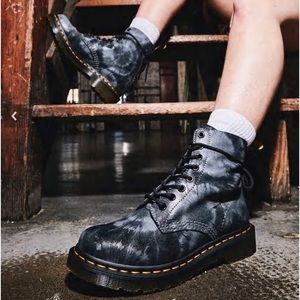 NWOT Dr Marten’s 1460 Pascal Tie Dye Suede Lace Up Boots